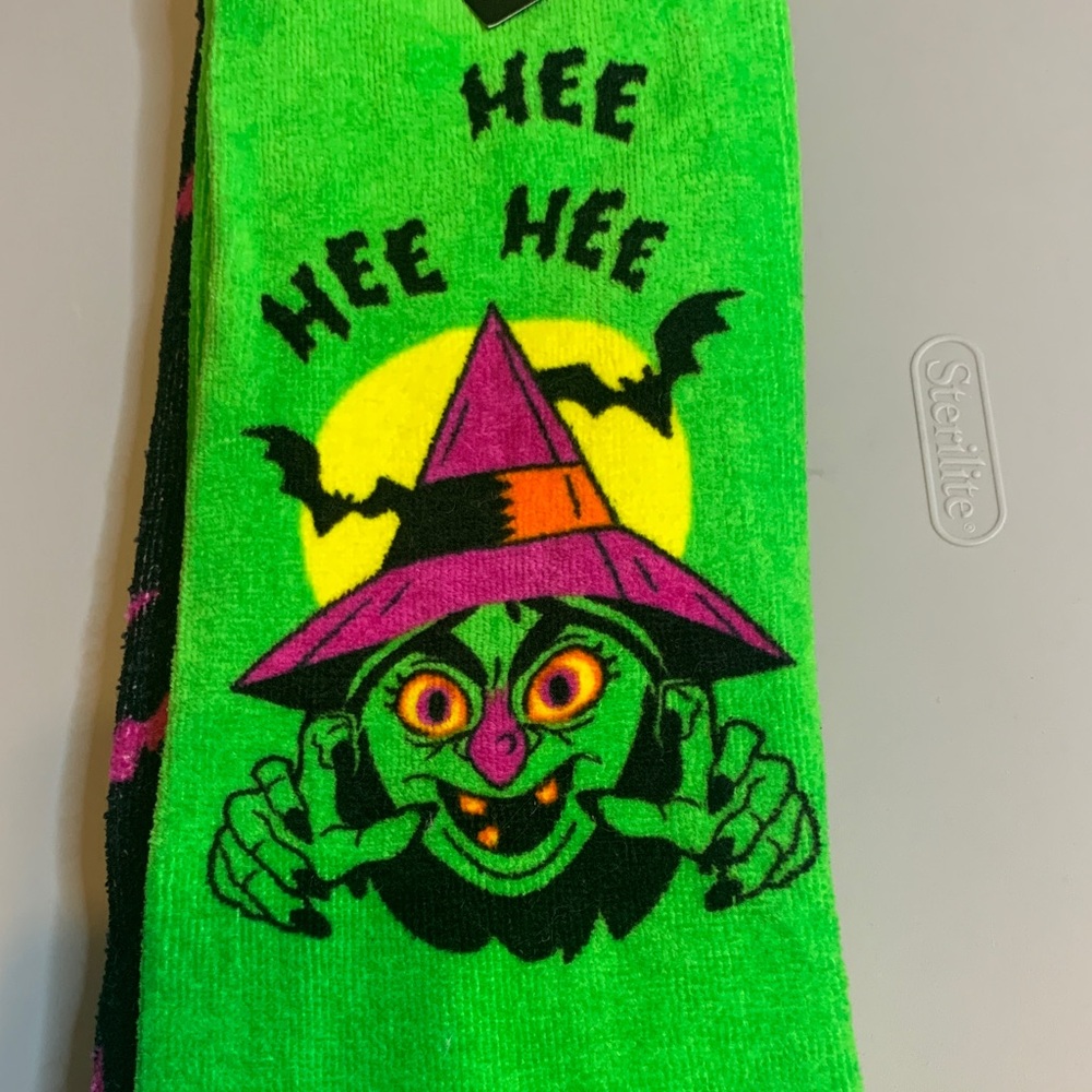 Wicked witch 2 pack halloween kitchen towels